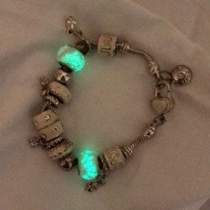 GLOWS Bracelet